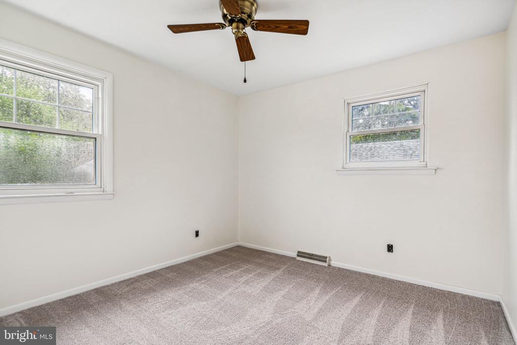 21 Princeton Ave