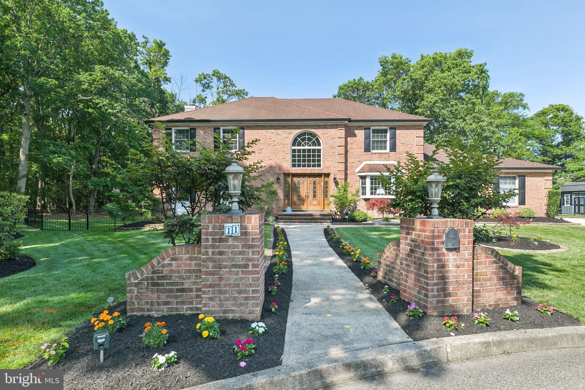 11 Ridgeview Ct