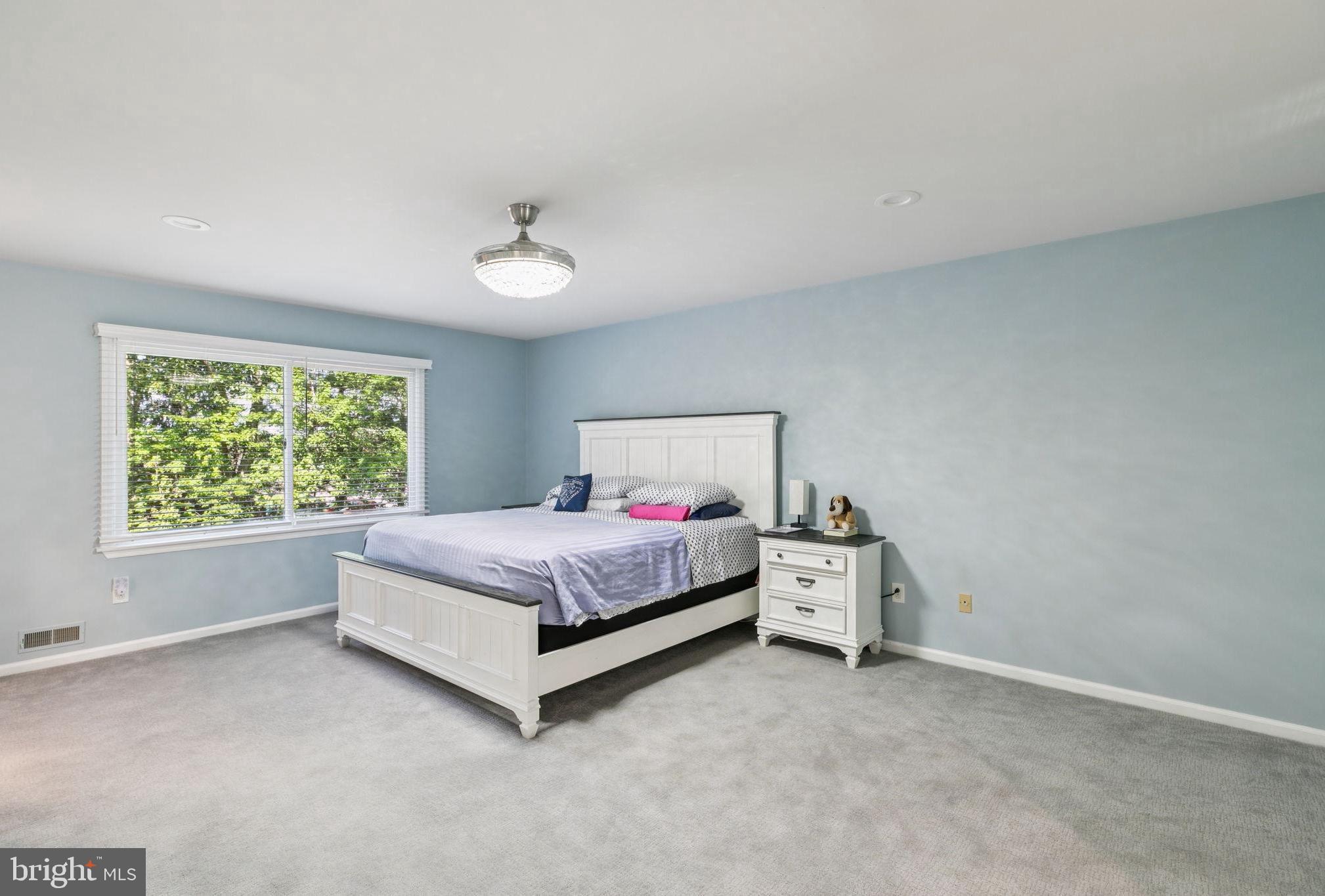 11 Ridgeview Ct
