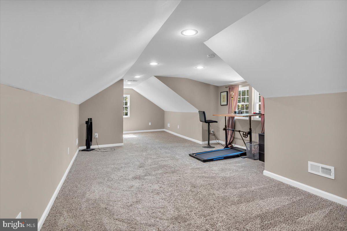 91 Henry Ave