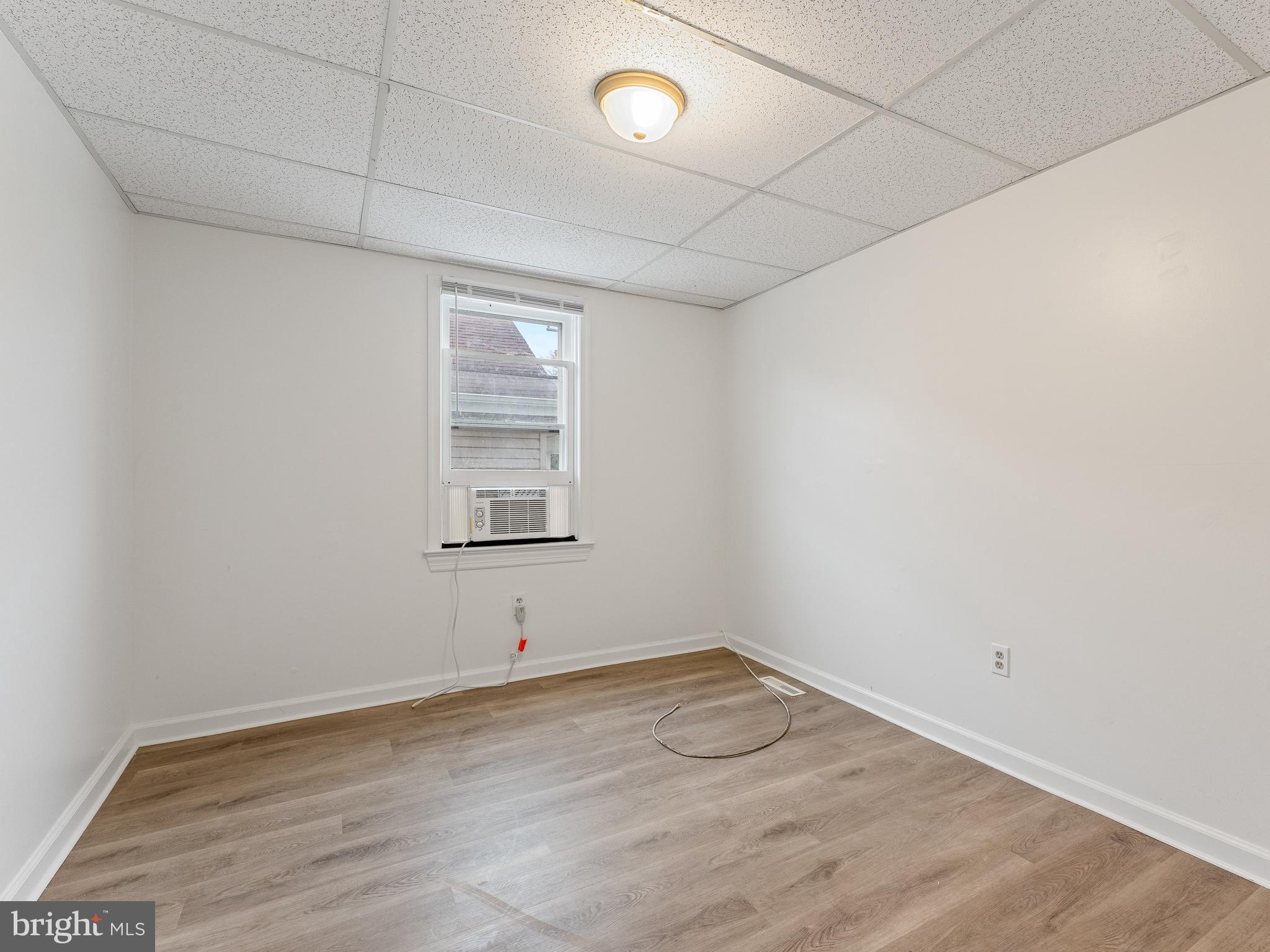 17 Chester Ave