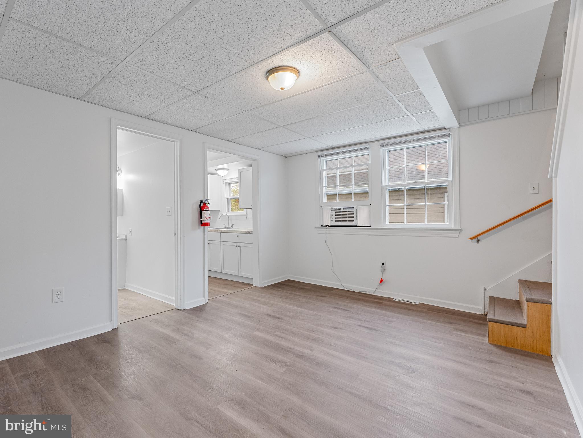 17 Chester Ave