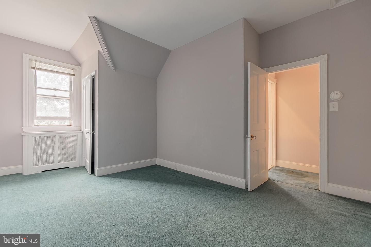 35 W la Crosse Ave #A