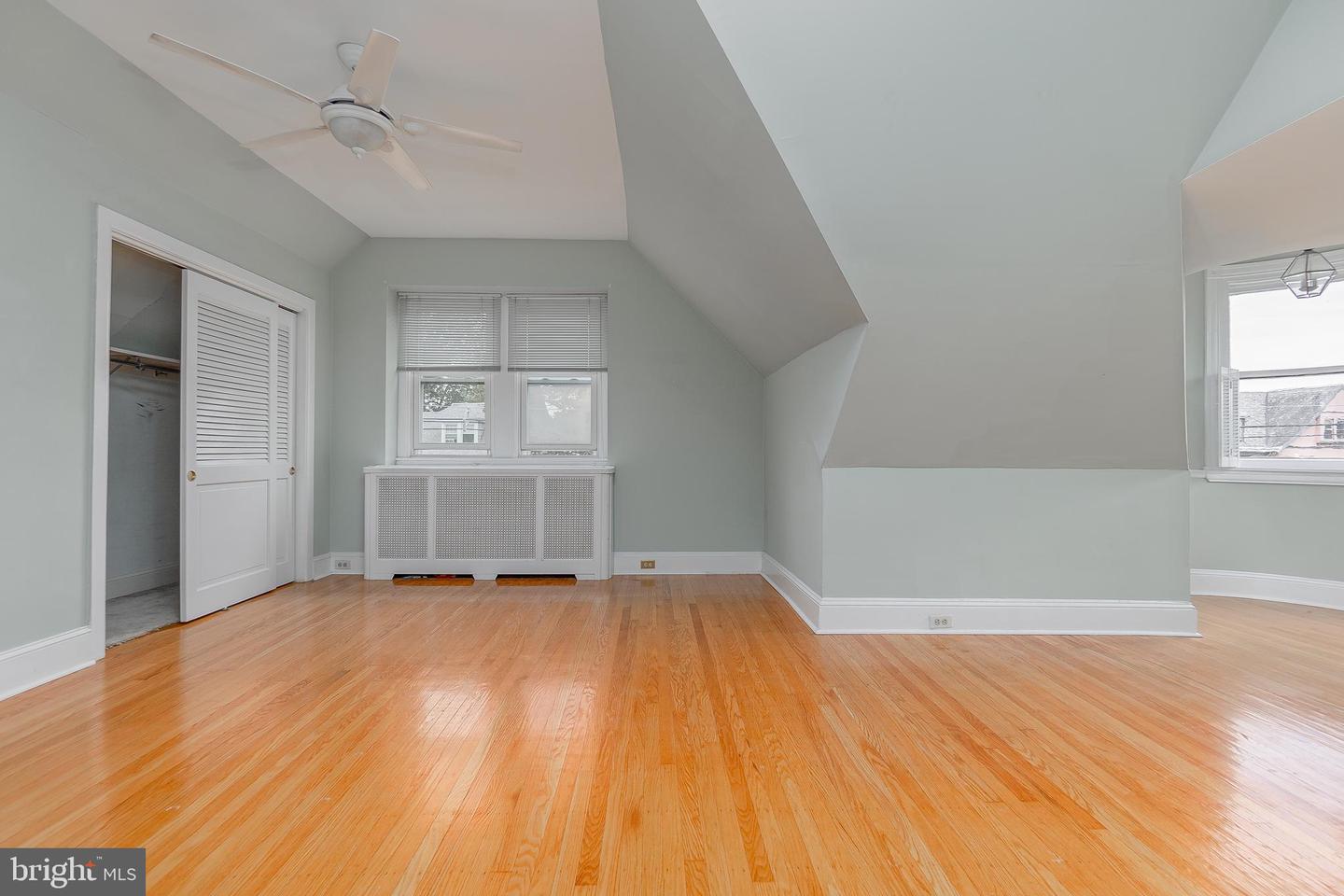 35 W la Crosse Ave #A