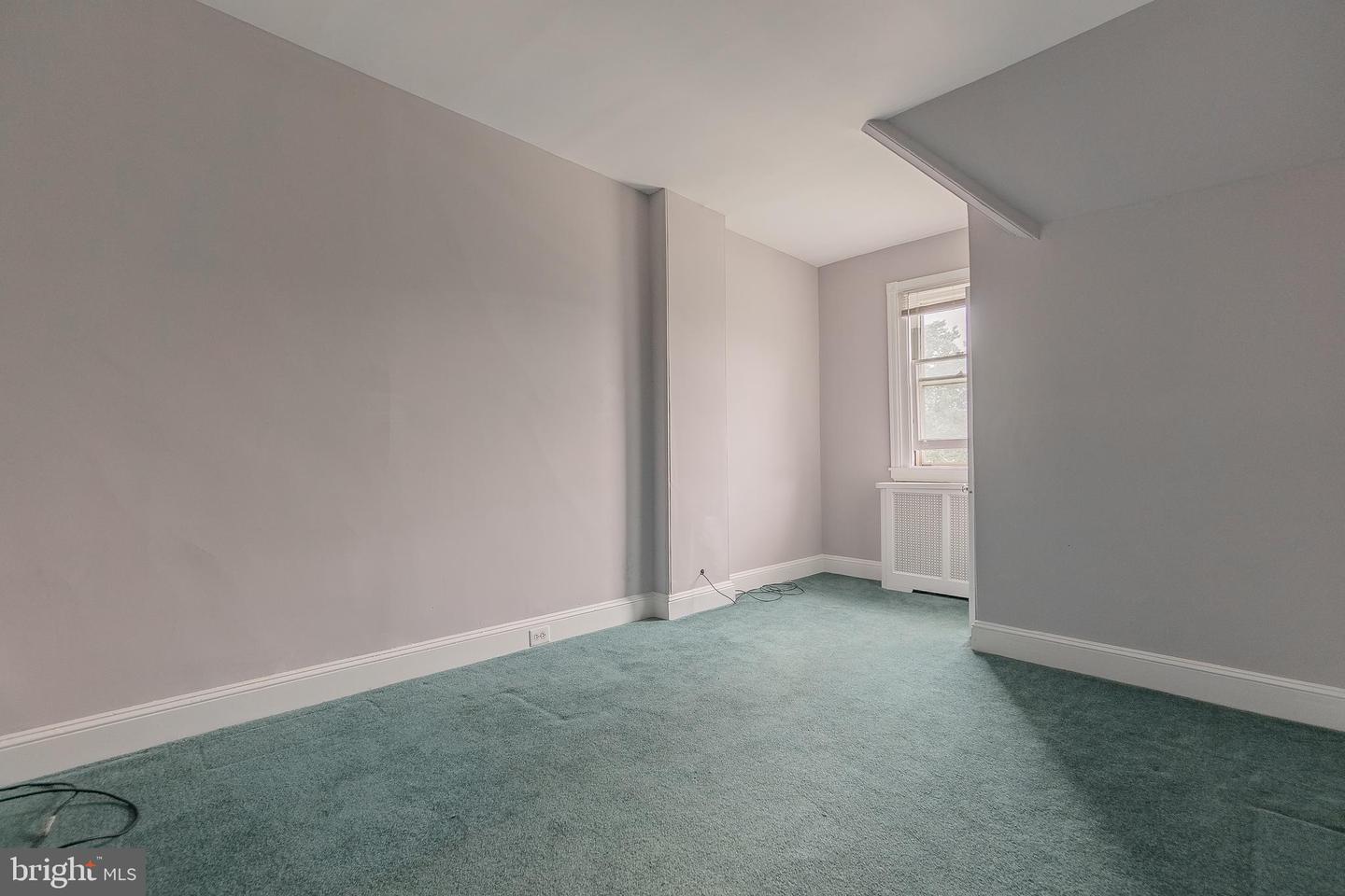 35 W la Crosse Ave #A