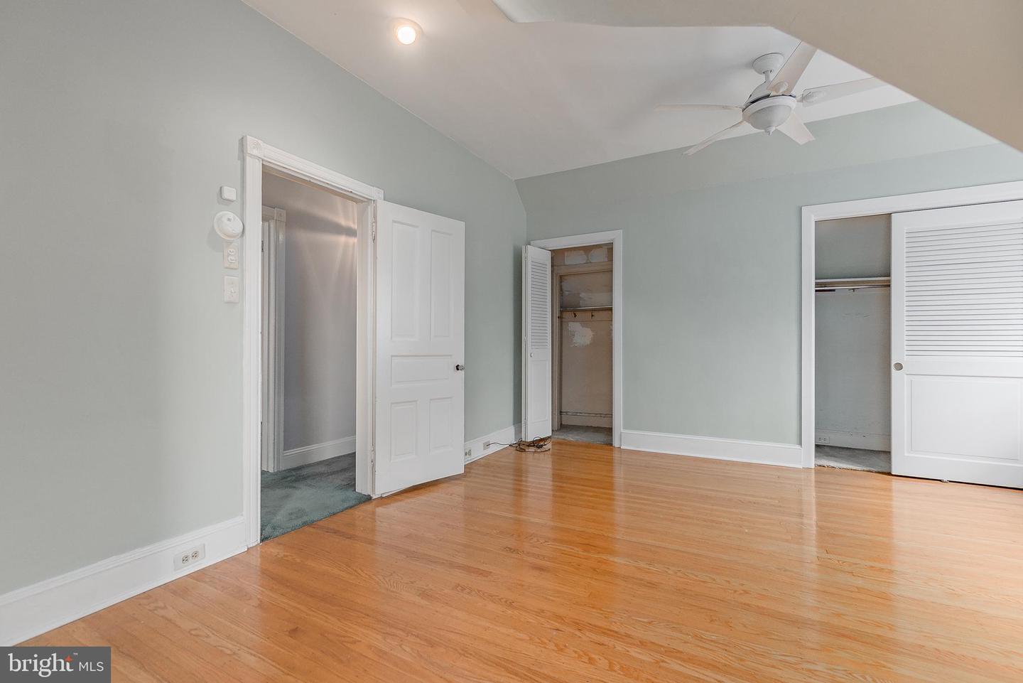 35 W la Crosse Ave #A