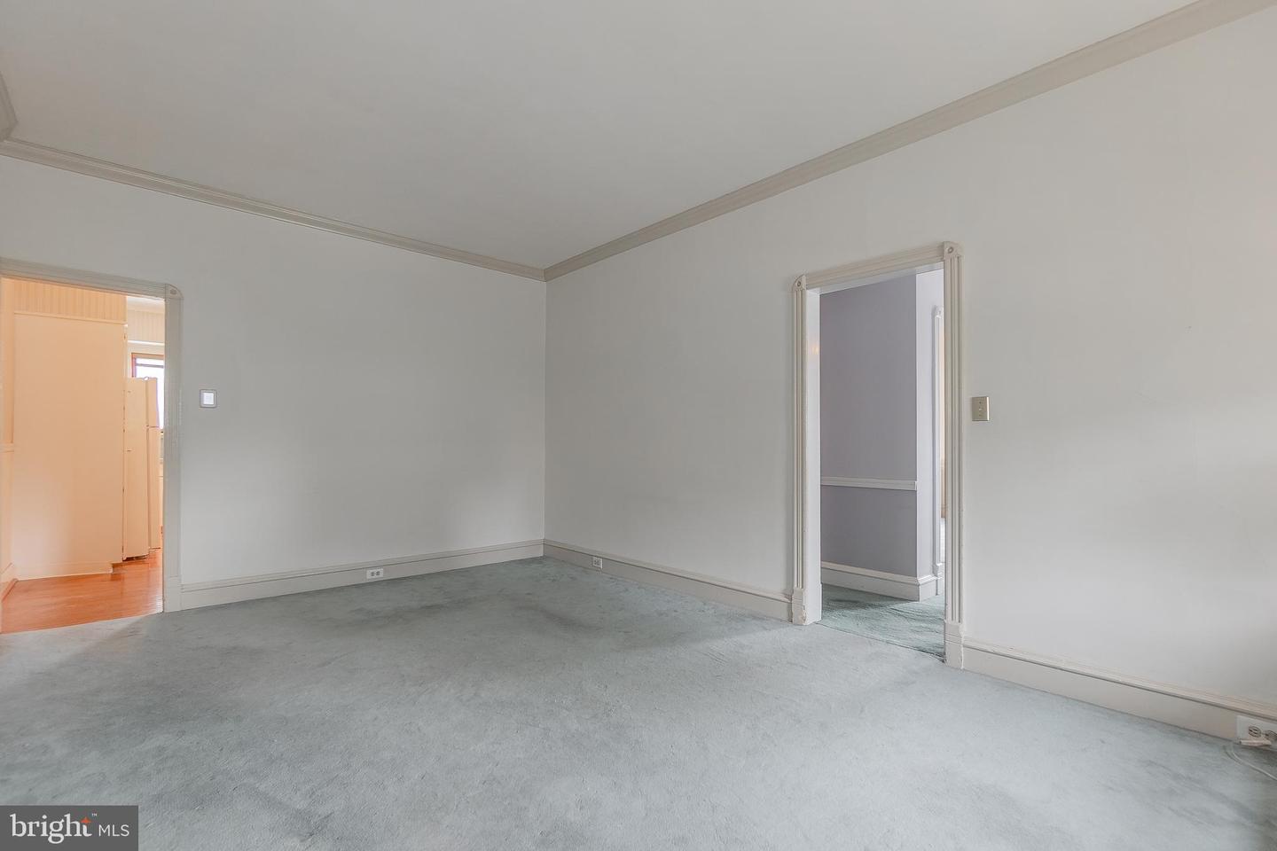 35 W la Crosse Ave #A