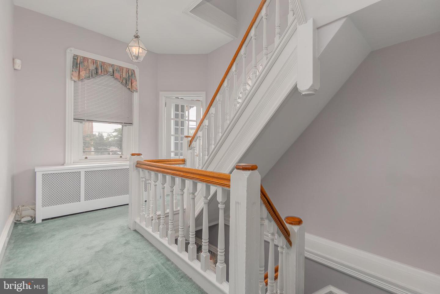 35 W la Crosse Ave #A