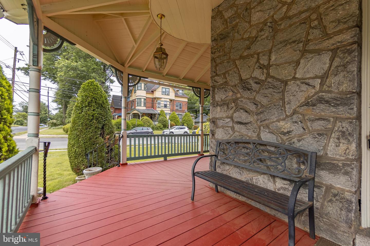 35 W la Crosse Ave #A