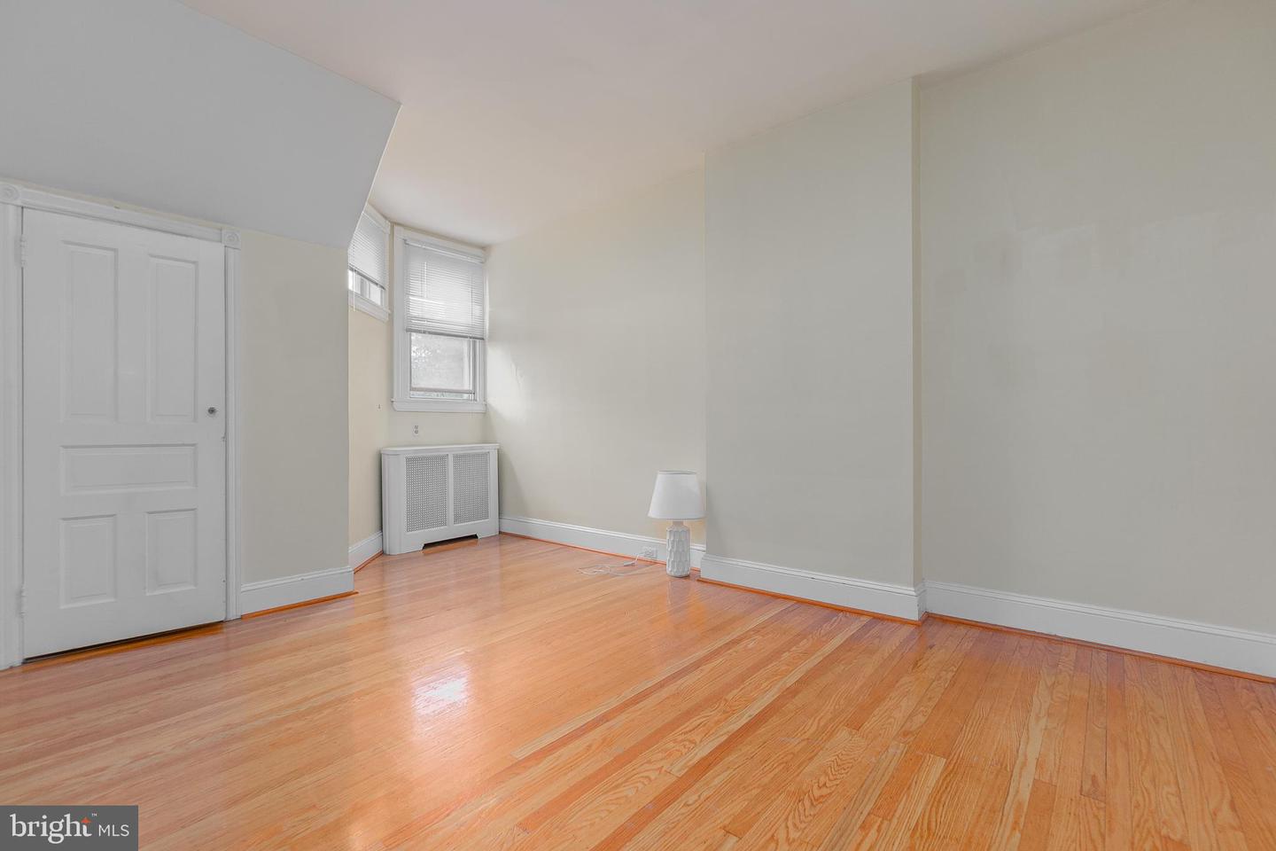 35 W la Crosse Ave #A