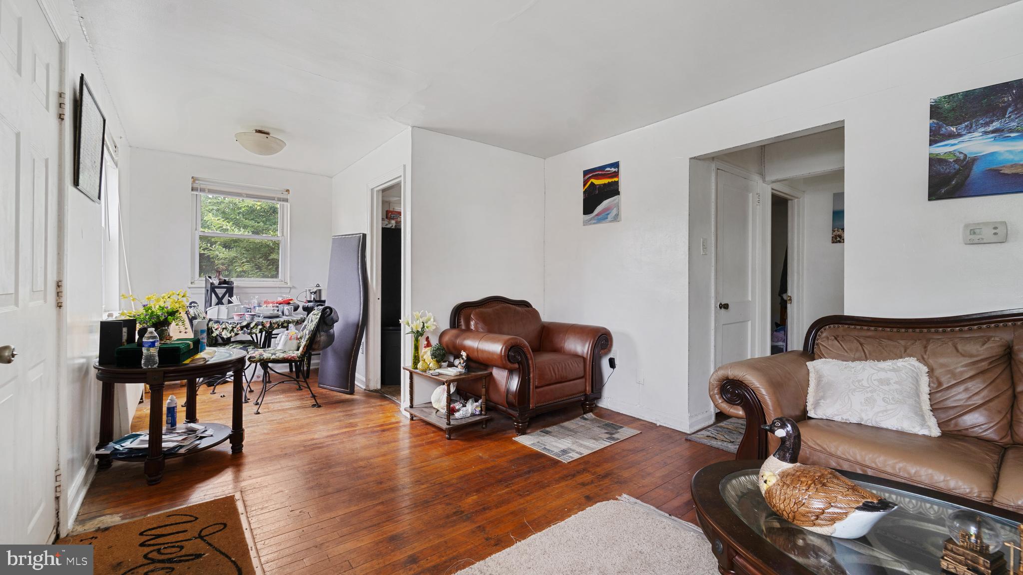 211 W Parkway Ave