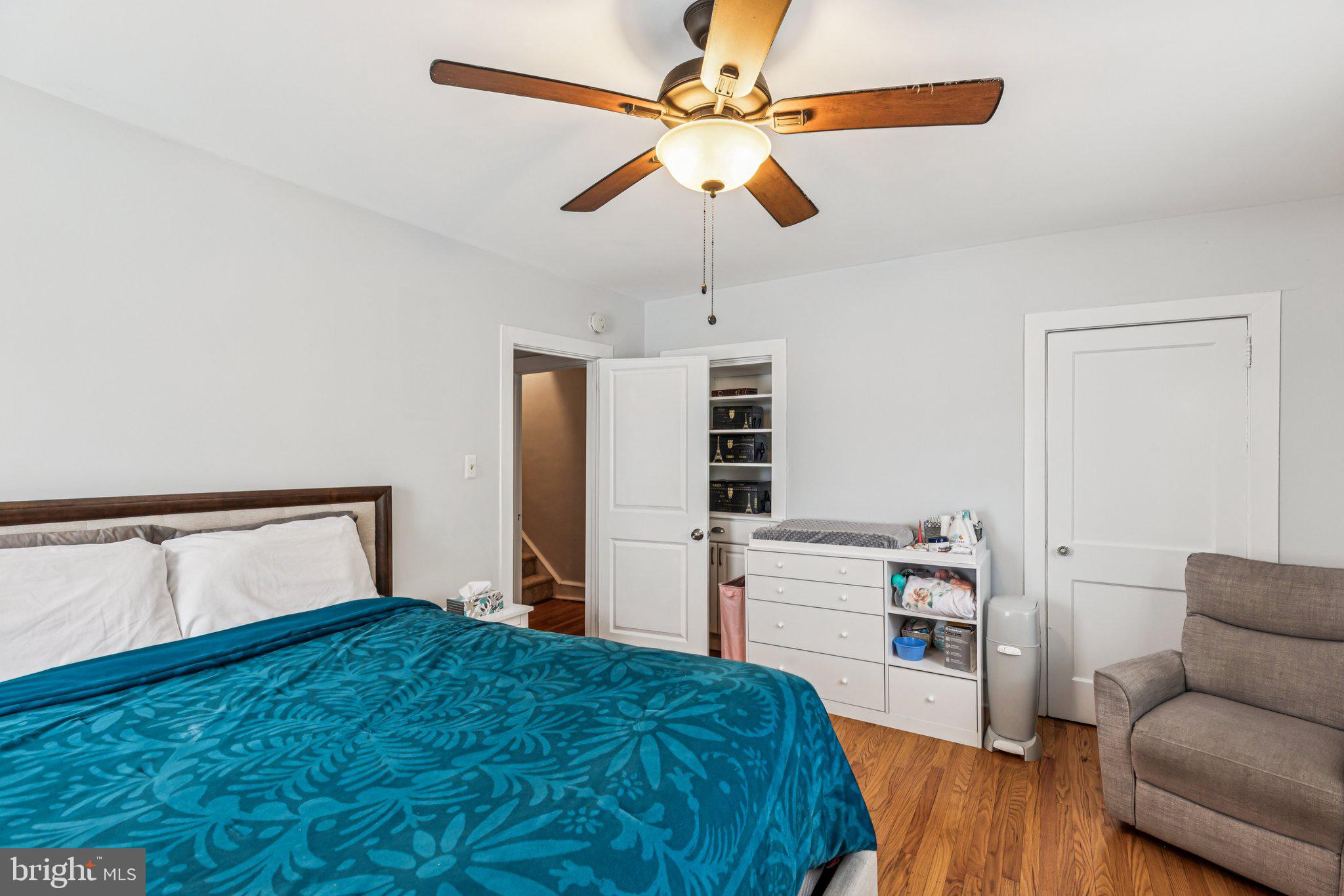 92 W PLUMSTEAD AVENUE