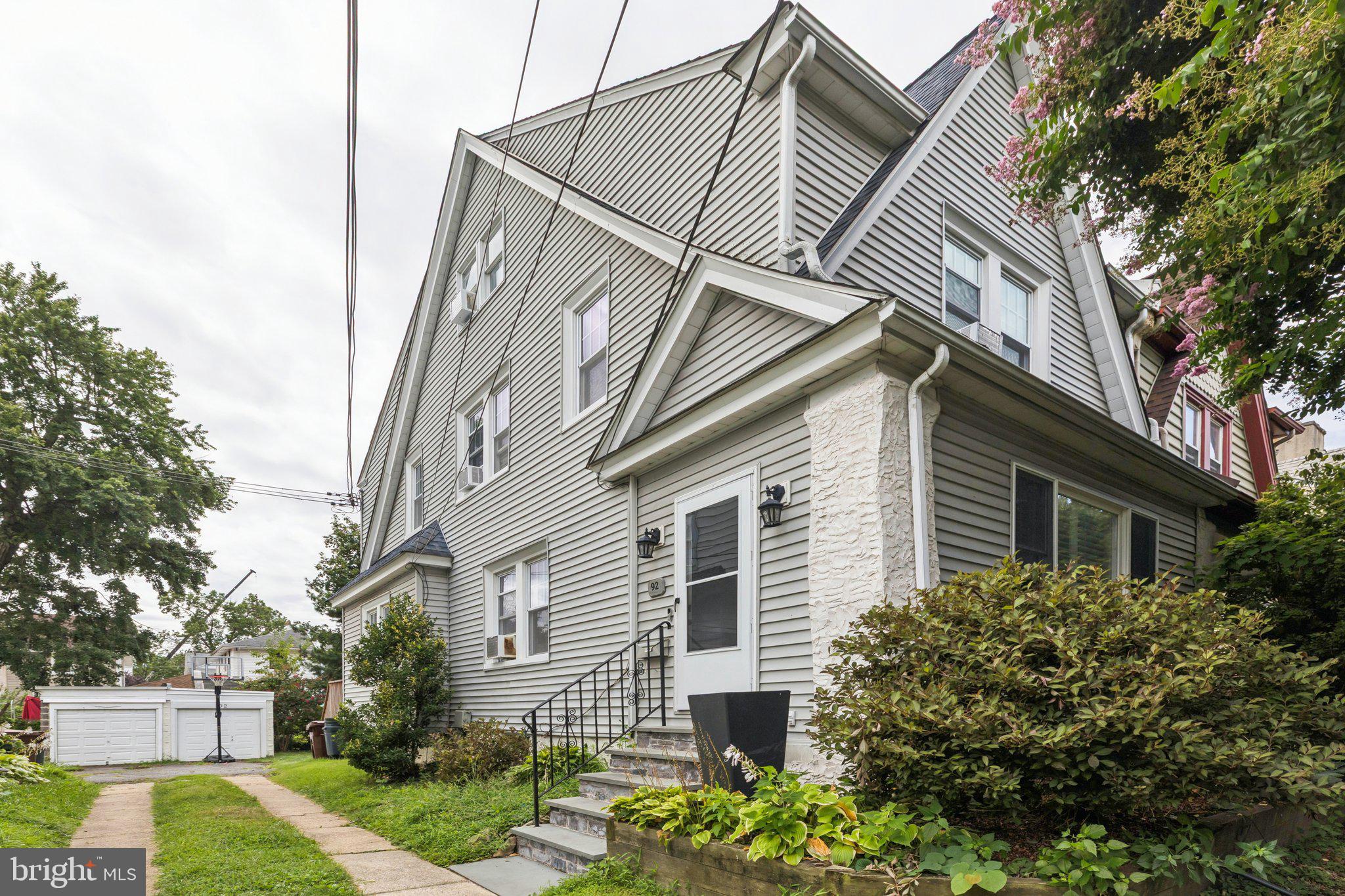 92 W PLUMSTEAD AVENUE