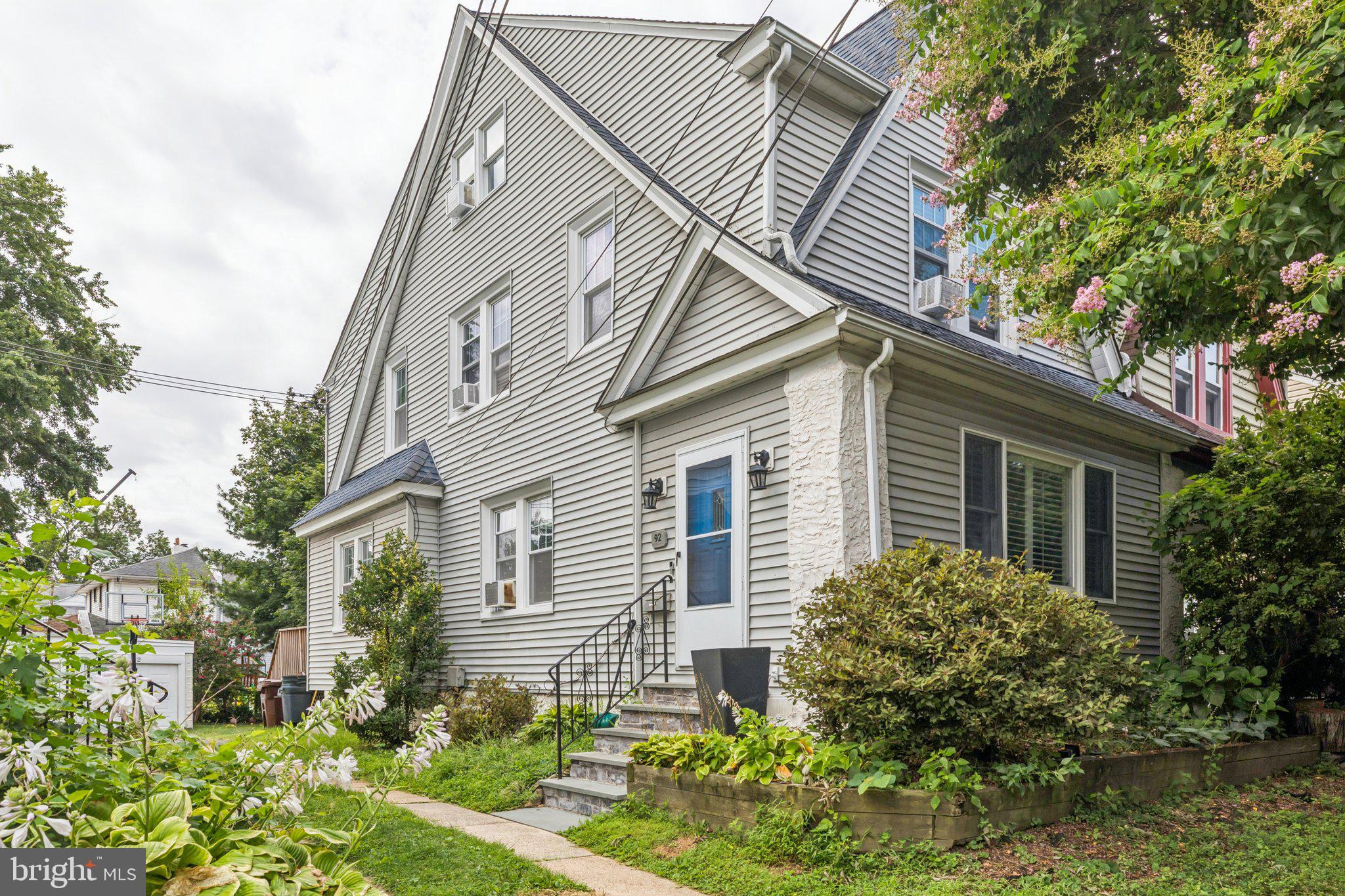 92 W PLUMSTEAD AVENUE