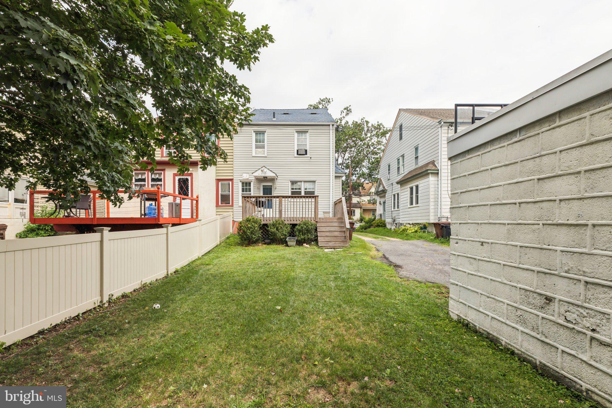 92 W PLUMSTEAD AVENUE