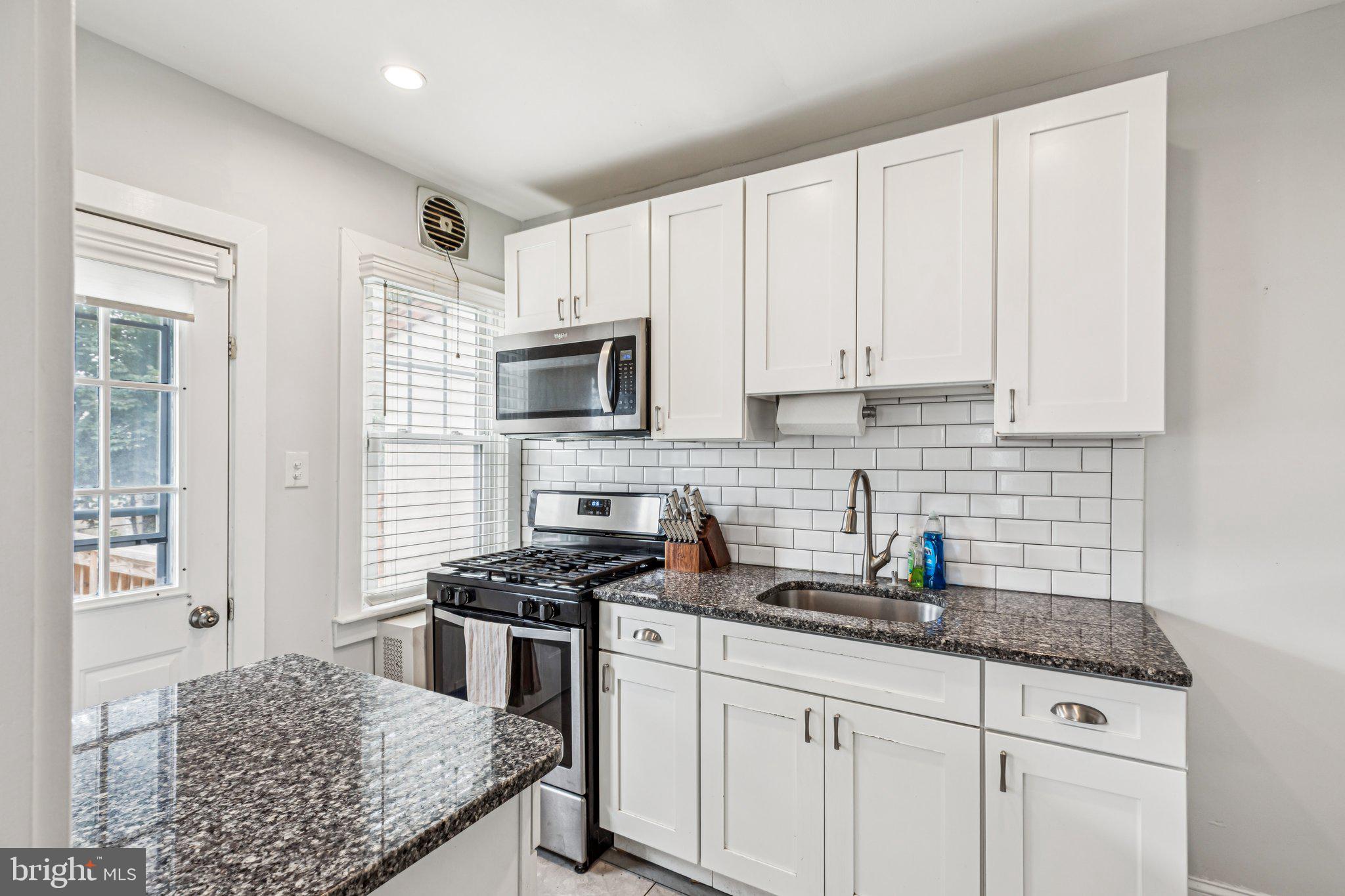 92 W PLUMSTEAD AVENUE