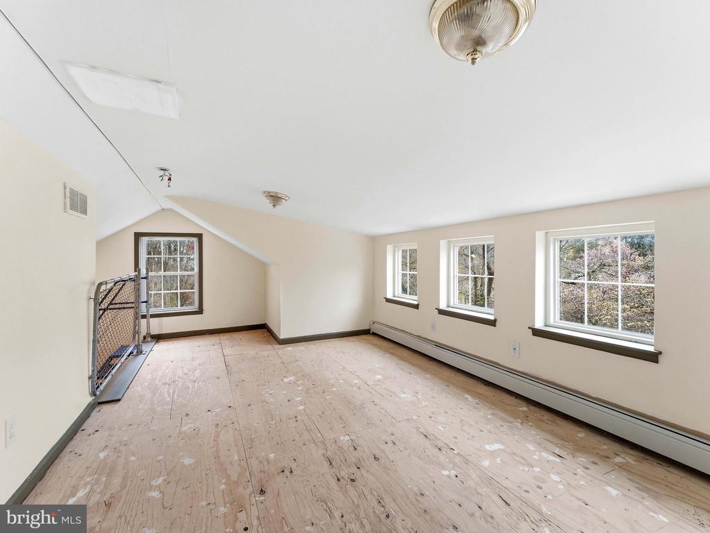 71 W SPROUL ROAD
