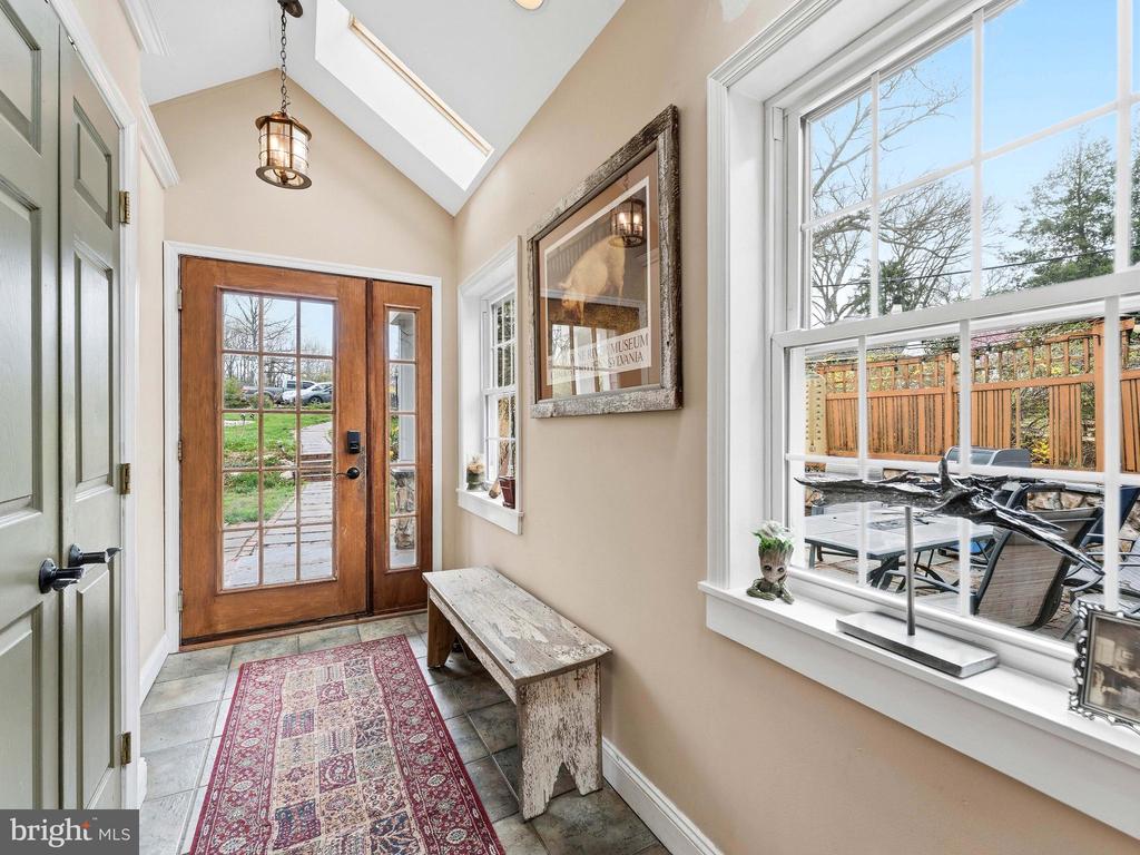 71 W SPROUL ROAD