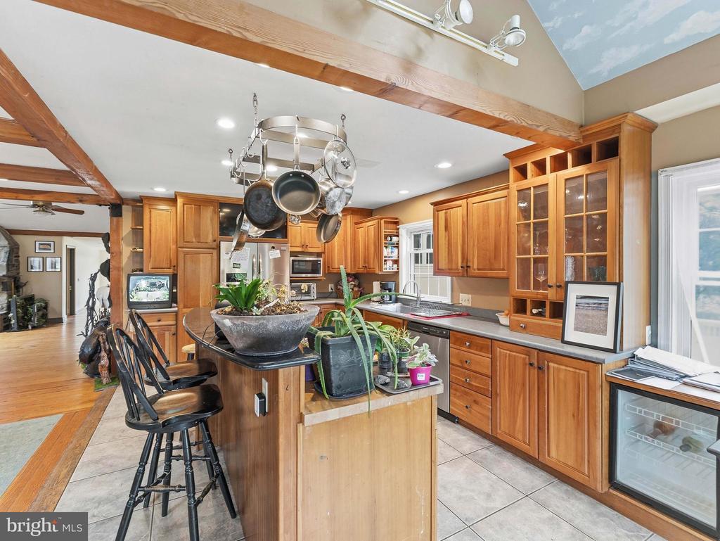 71 W SPROUL ROAD