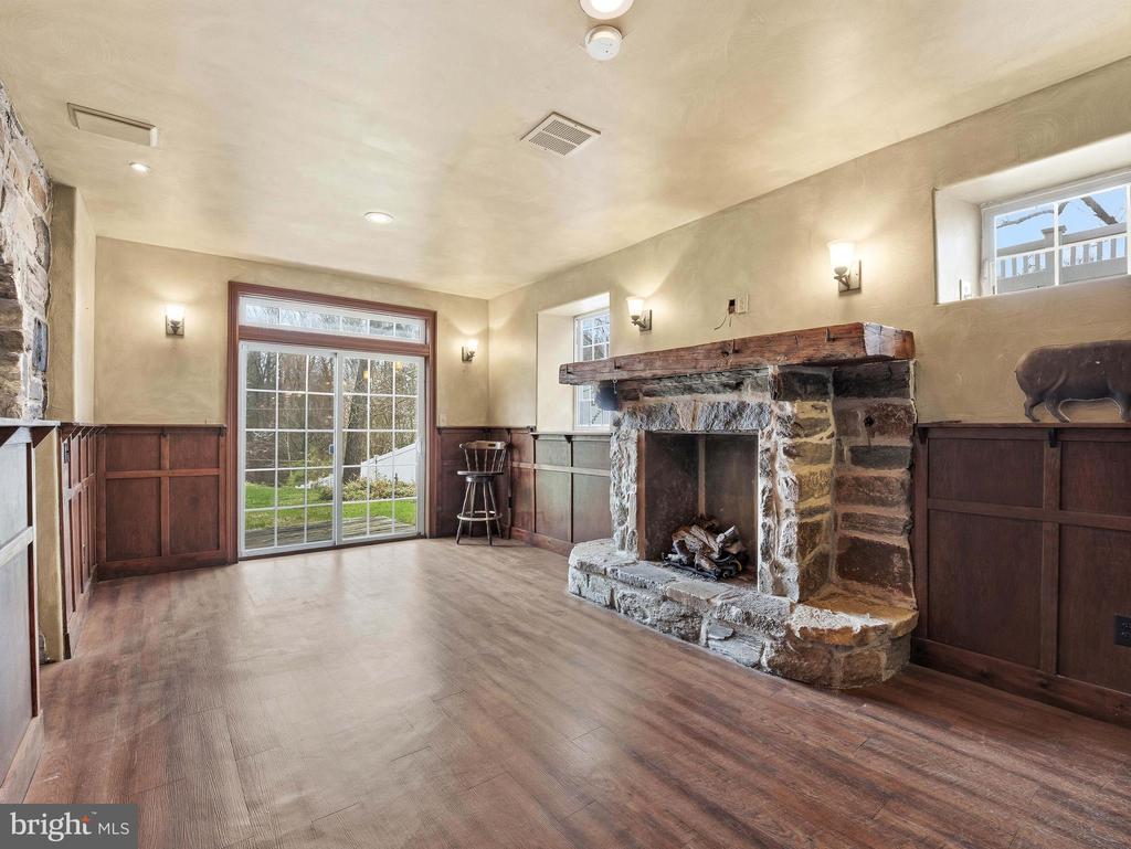 71 W SPROUL ROAD