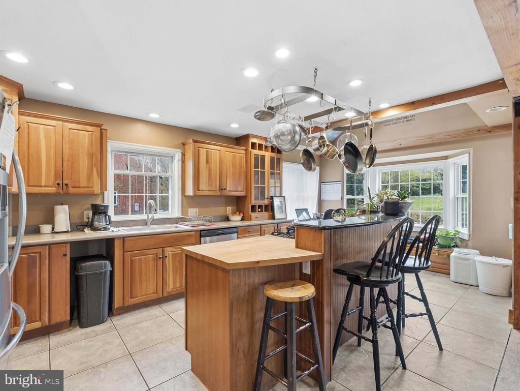 71 W SPROUL ROAD