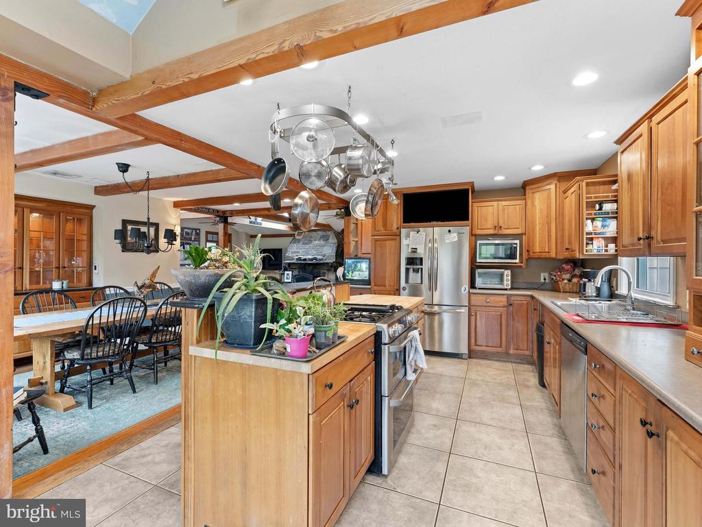 71 W SPROUL ROAD