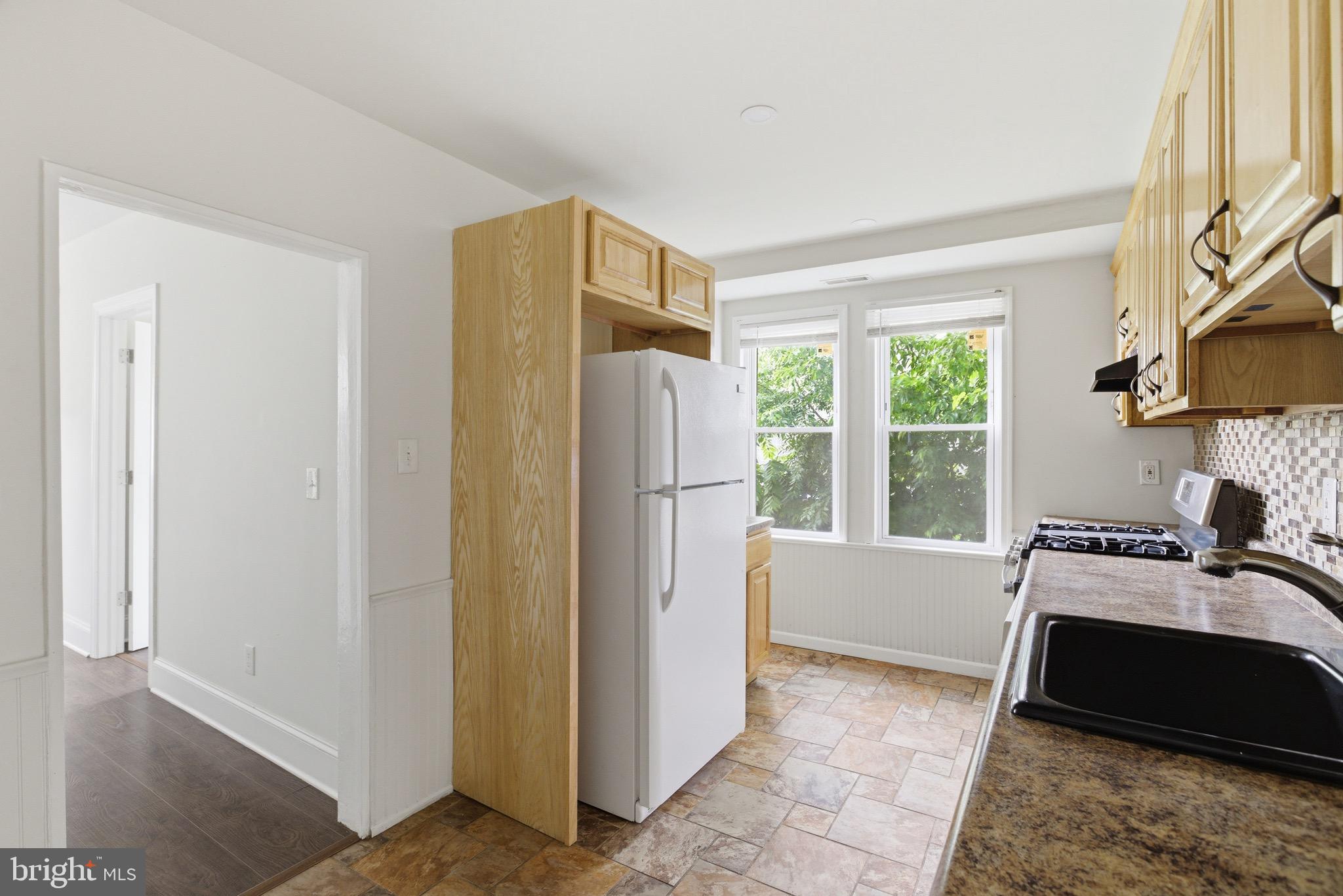 820 GREENHILL ROAD