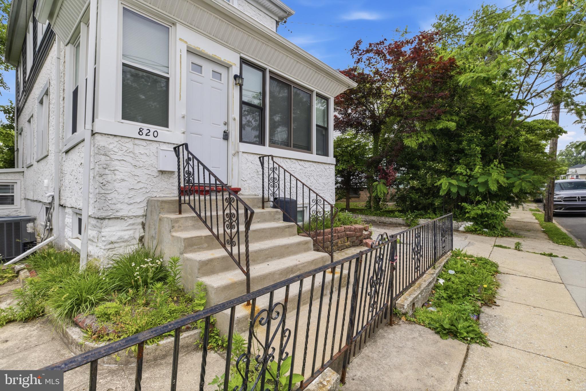 820 GREENHILL ROAD
