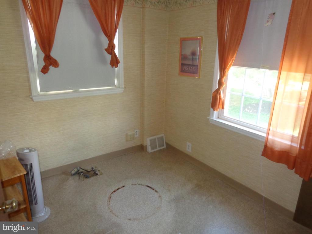363 HOLMES ROAD