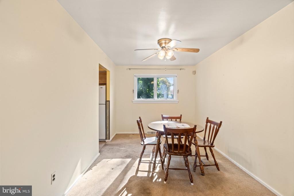 1625 Linden Ave