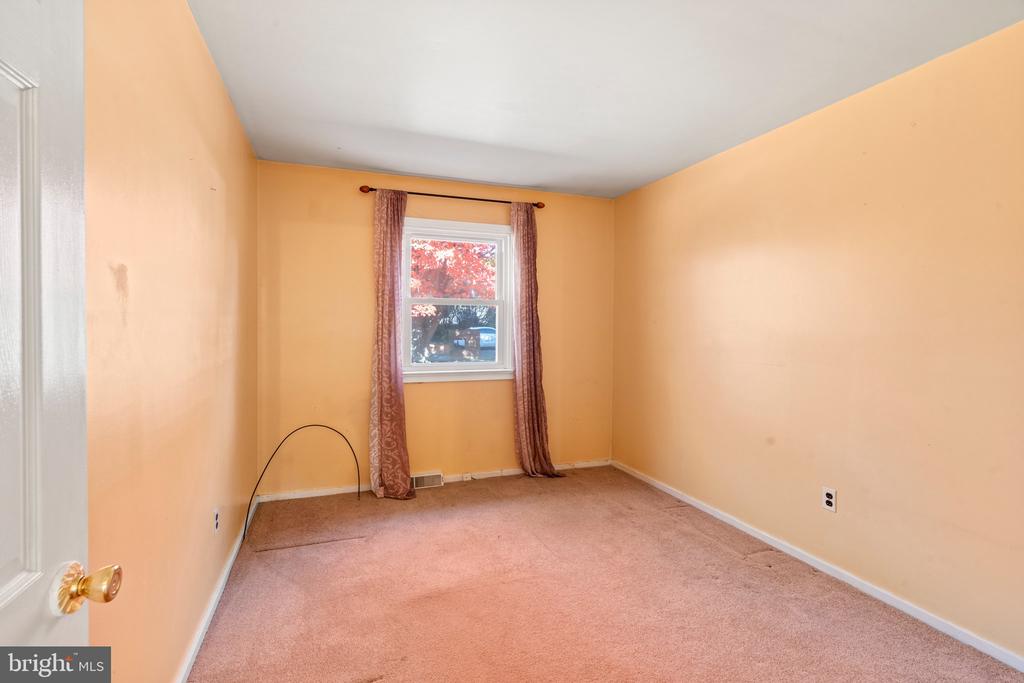 1625 Linden Ave