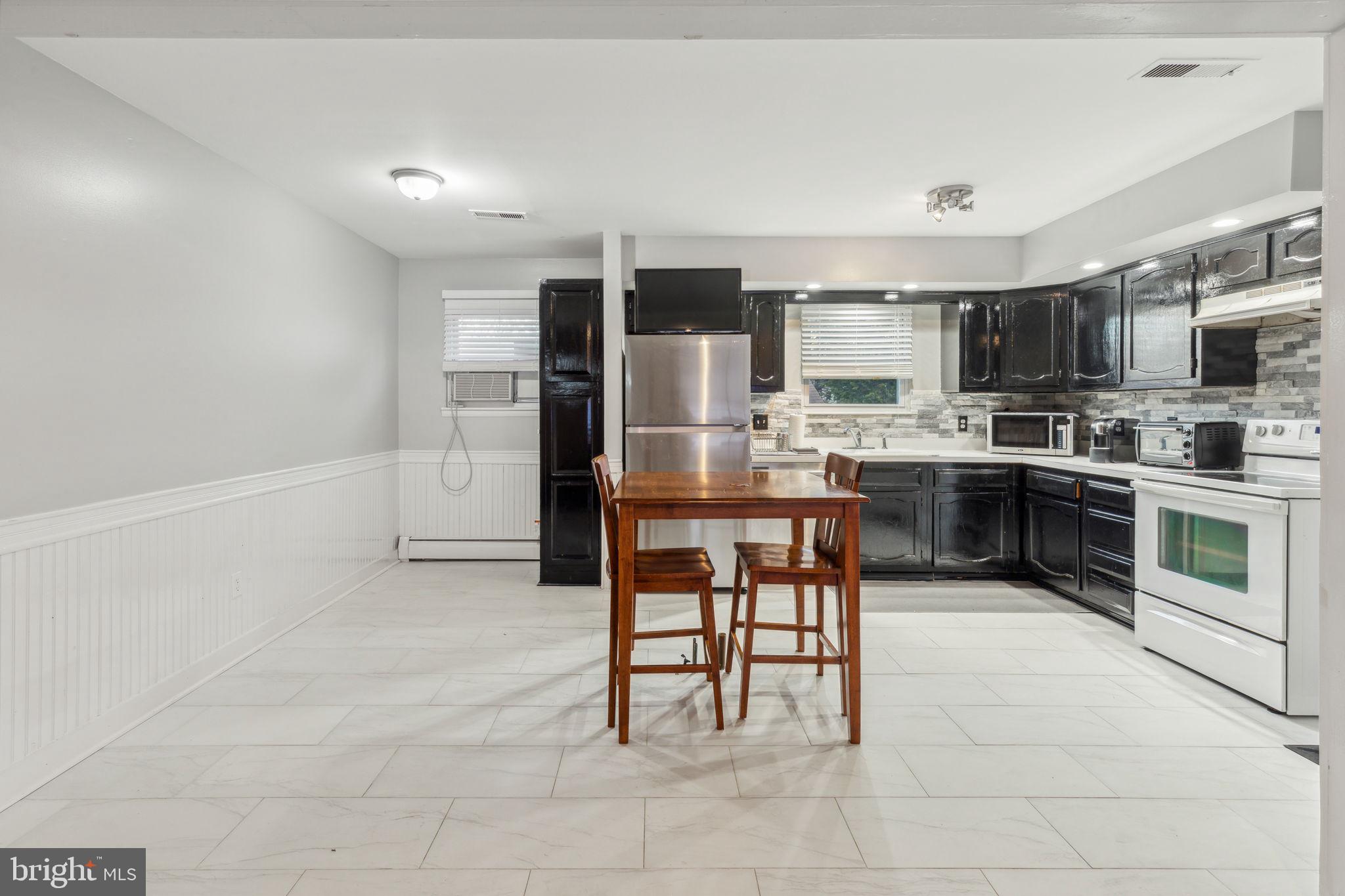 152 SPRINGFIELD AVE