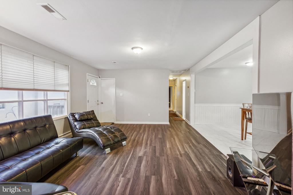 152 SPRINGFIELD AVE