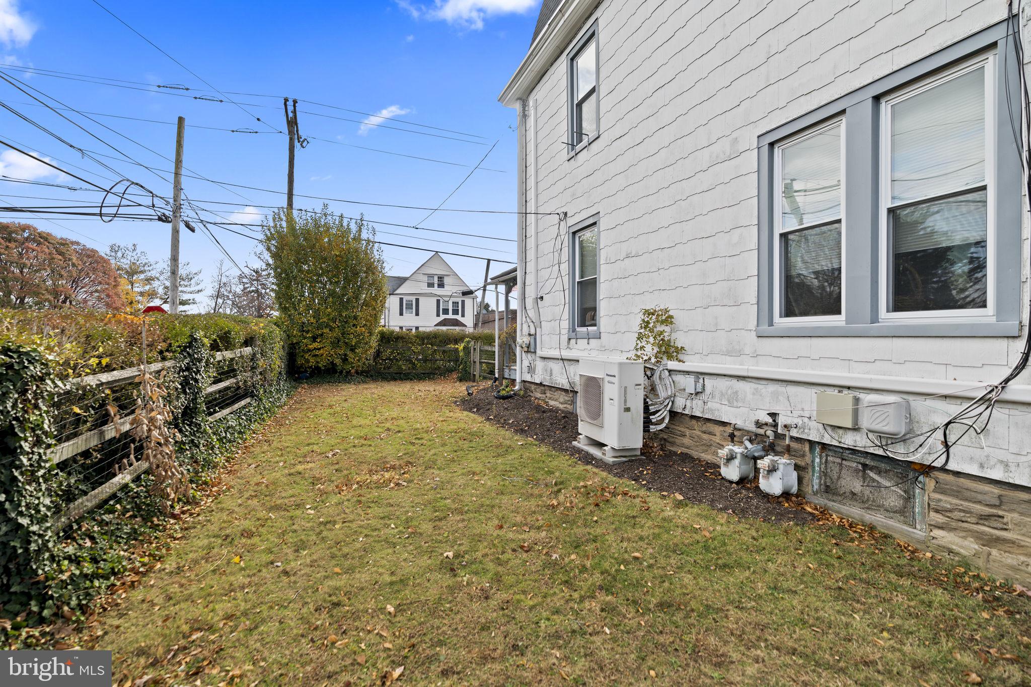 114 CADWALADER AVENUE