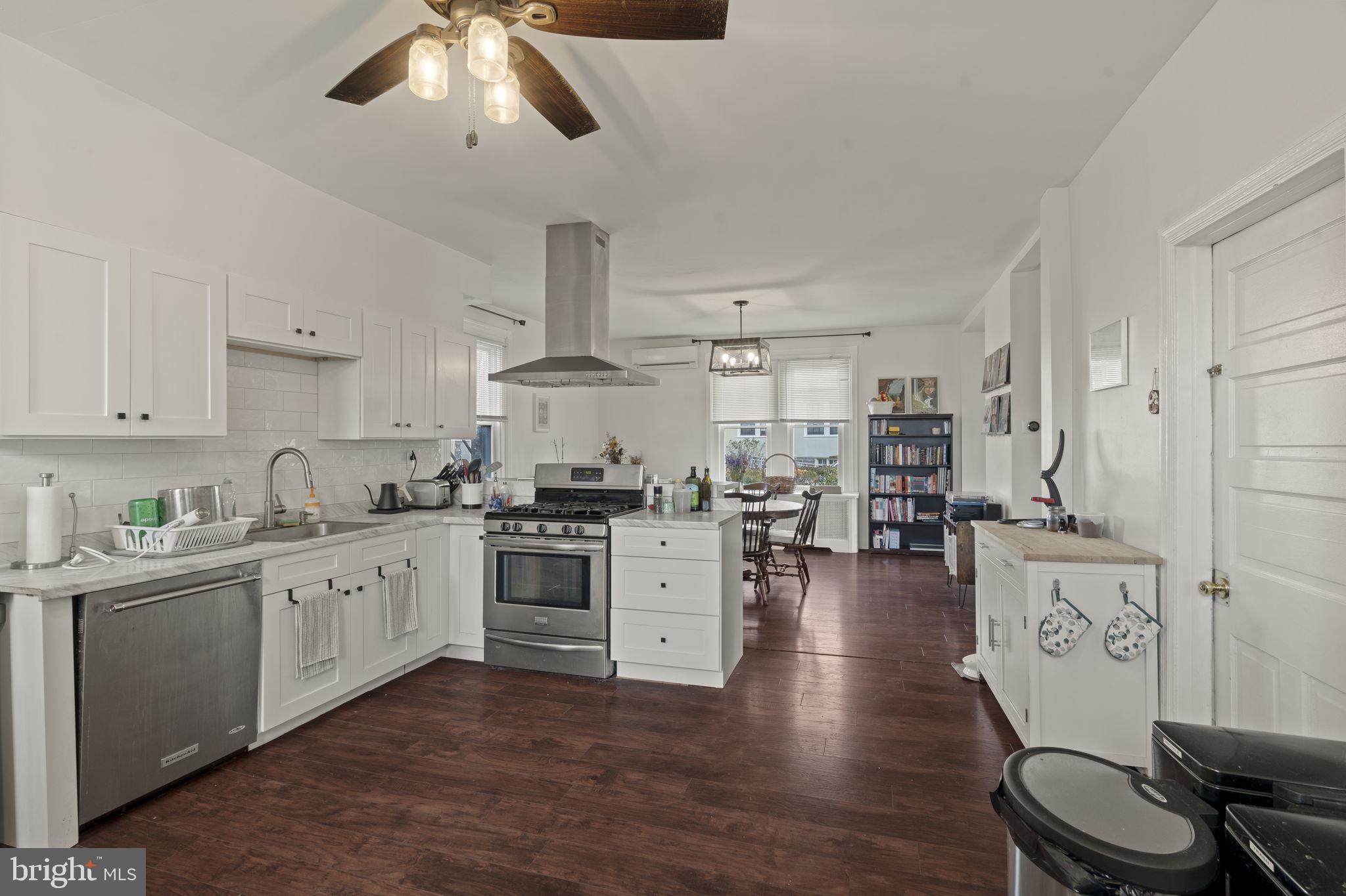 114 CADWALADER AVENUE