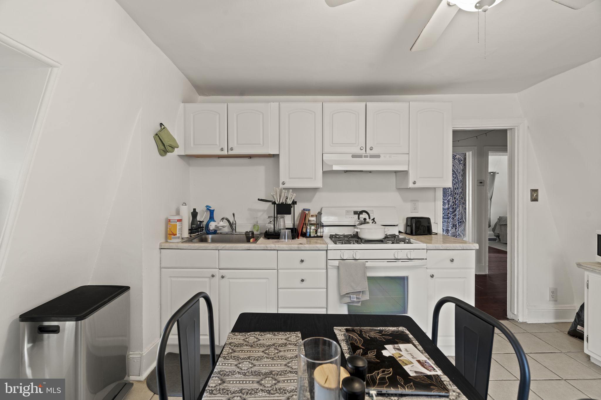 114 CADWALADER AVENUE