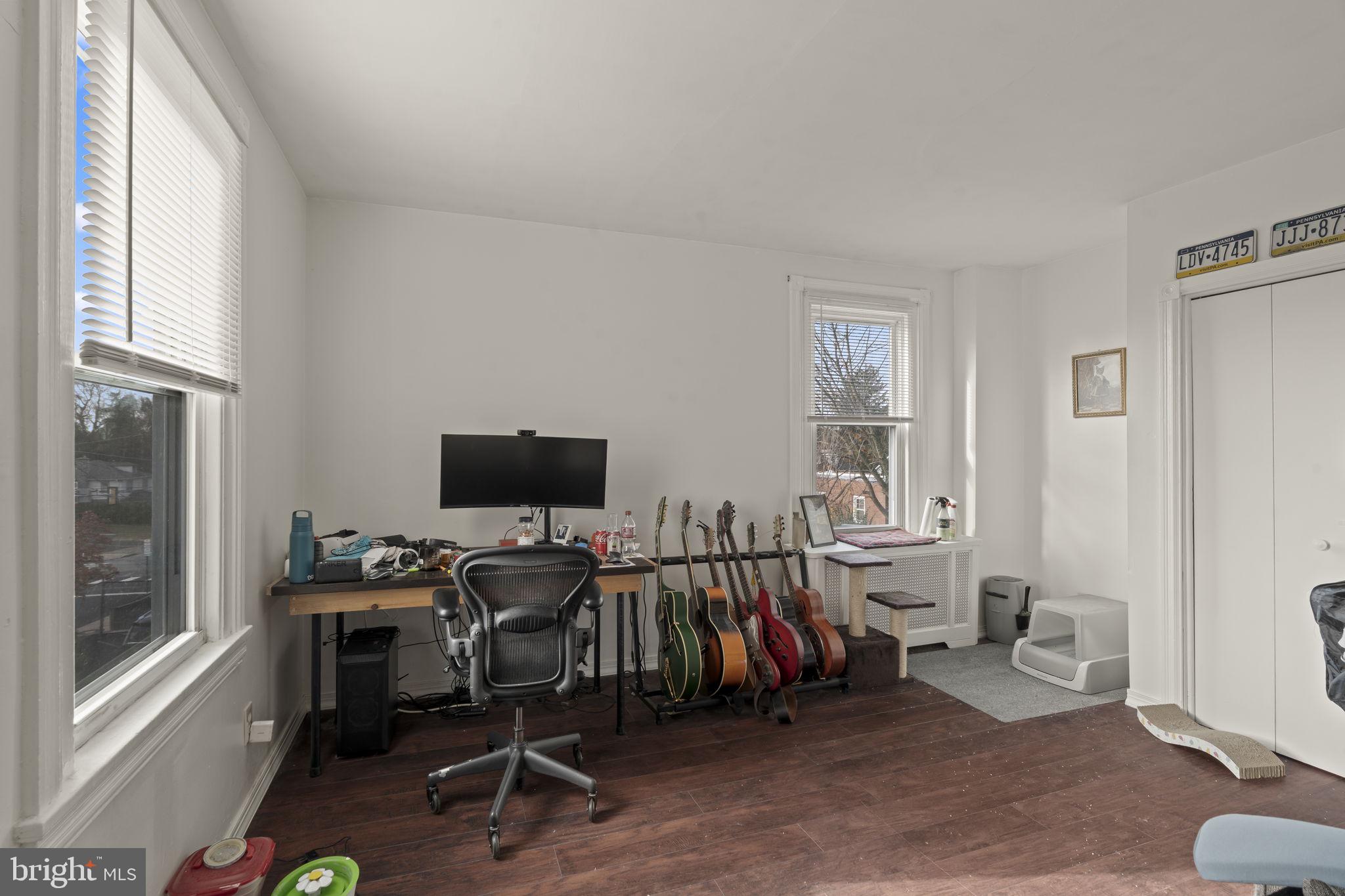 114 CADWALADER AVENUE