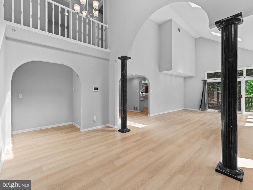 455 COPPER BEECH CIRCLE