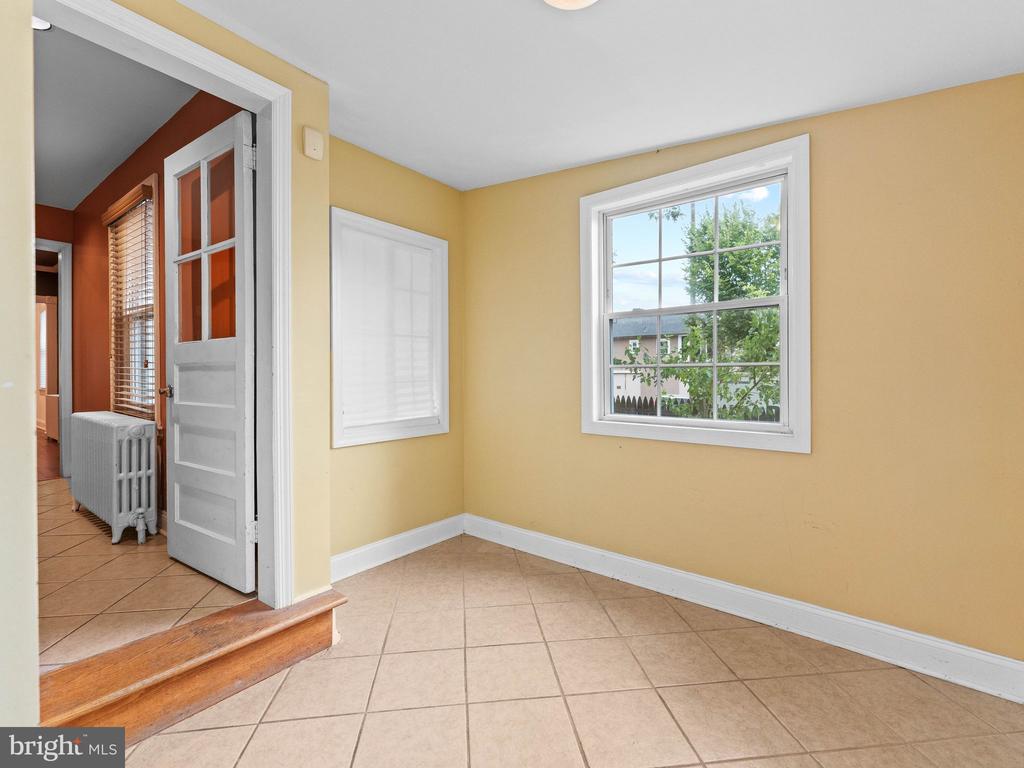 316 LOCUST AVENUE