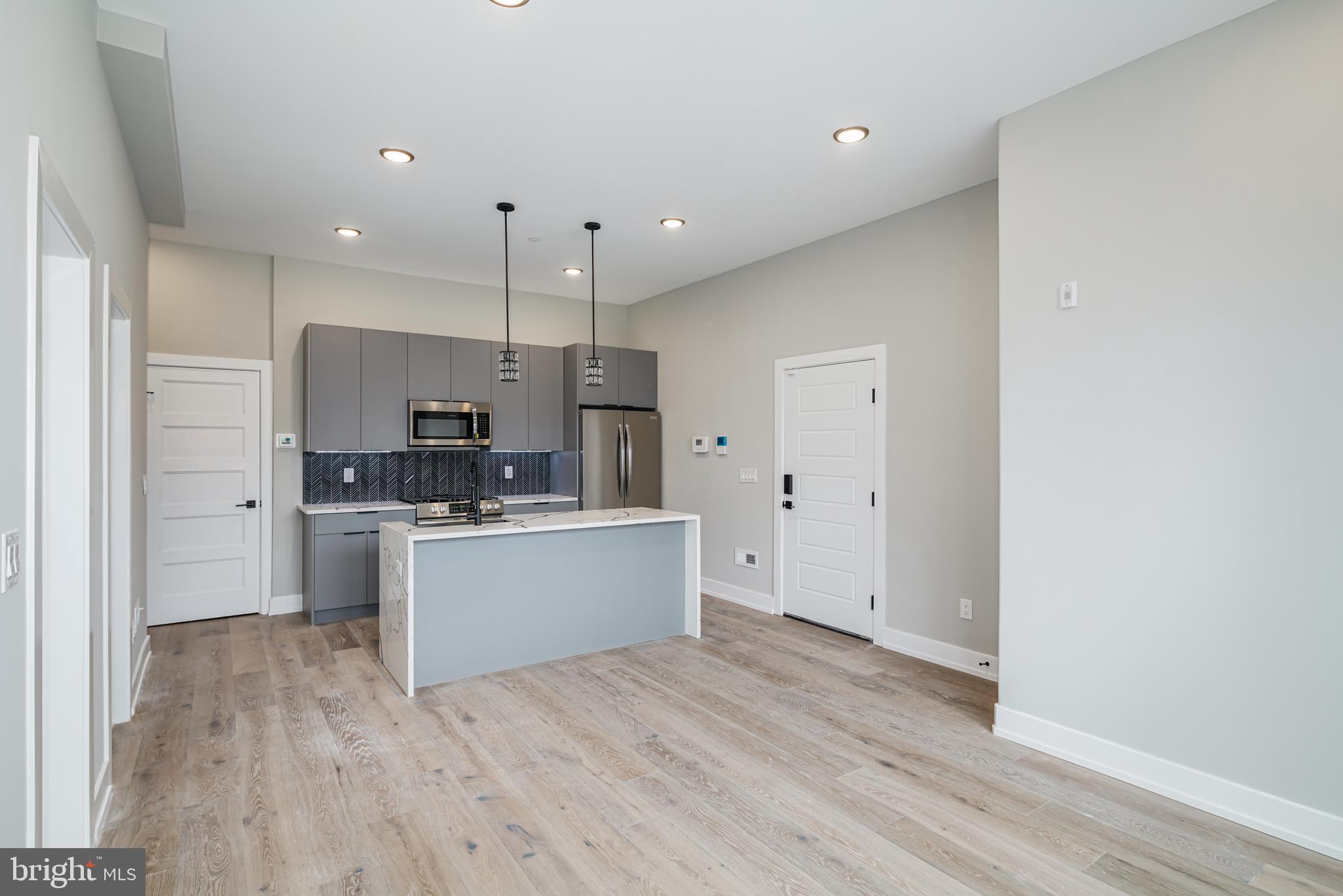 1645 Germantown Ave #5