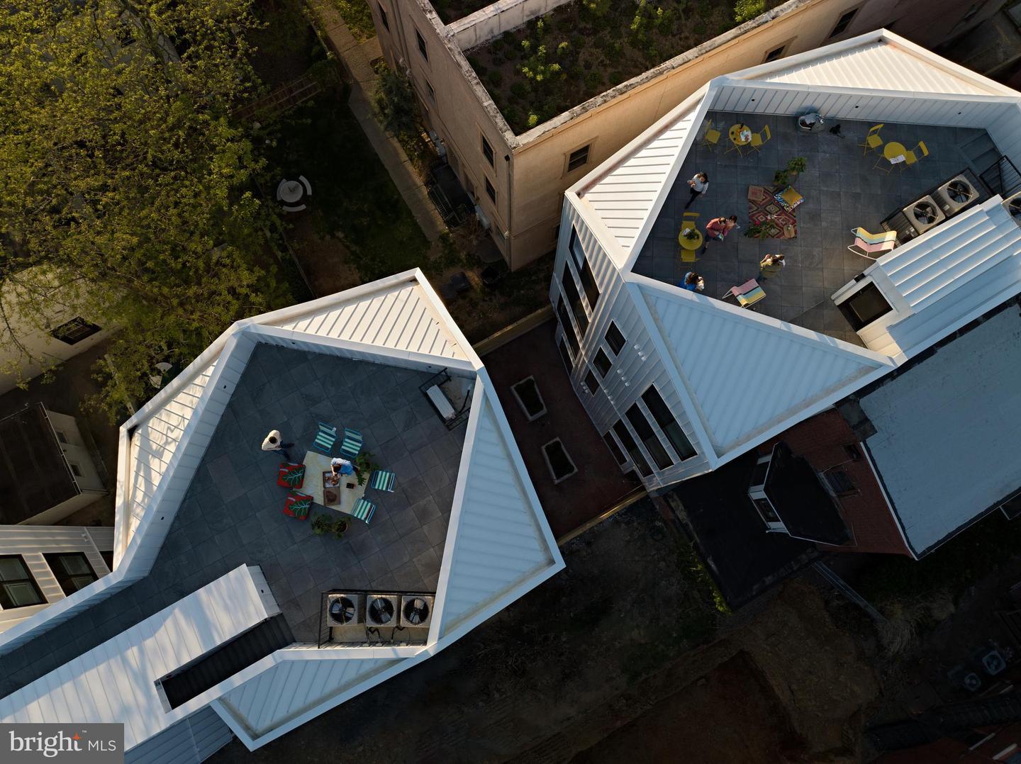 2011 Cambridge St #14