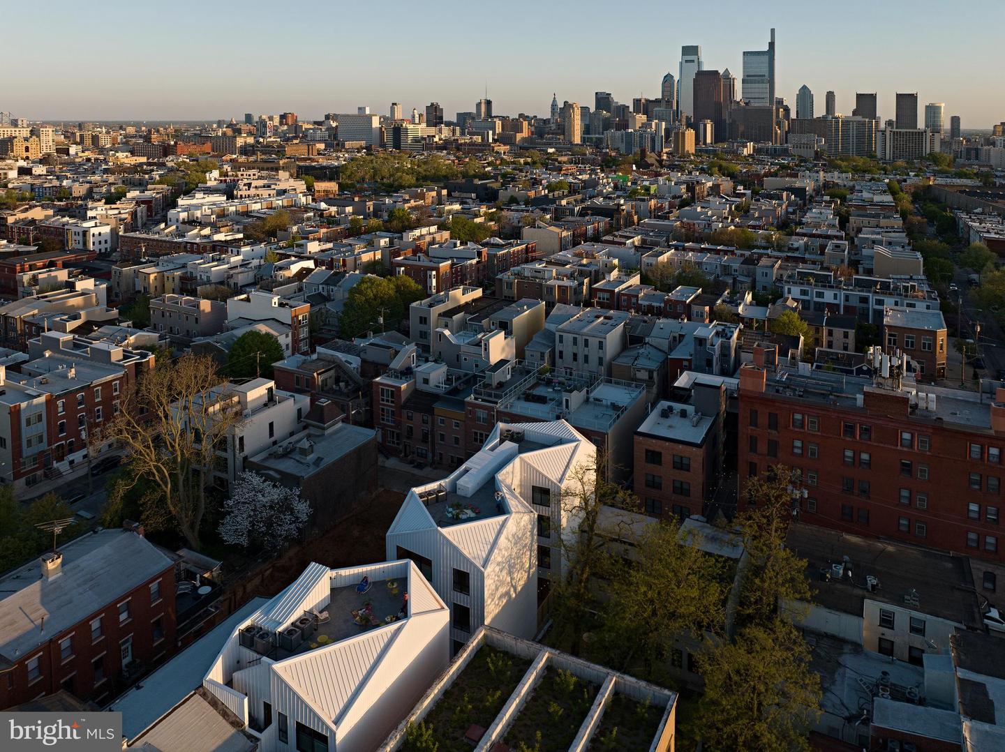 2011 Cambridge St #14