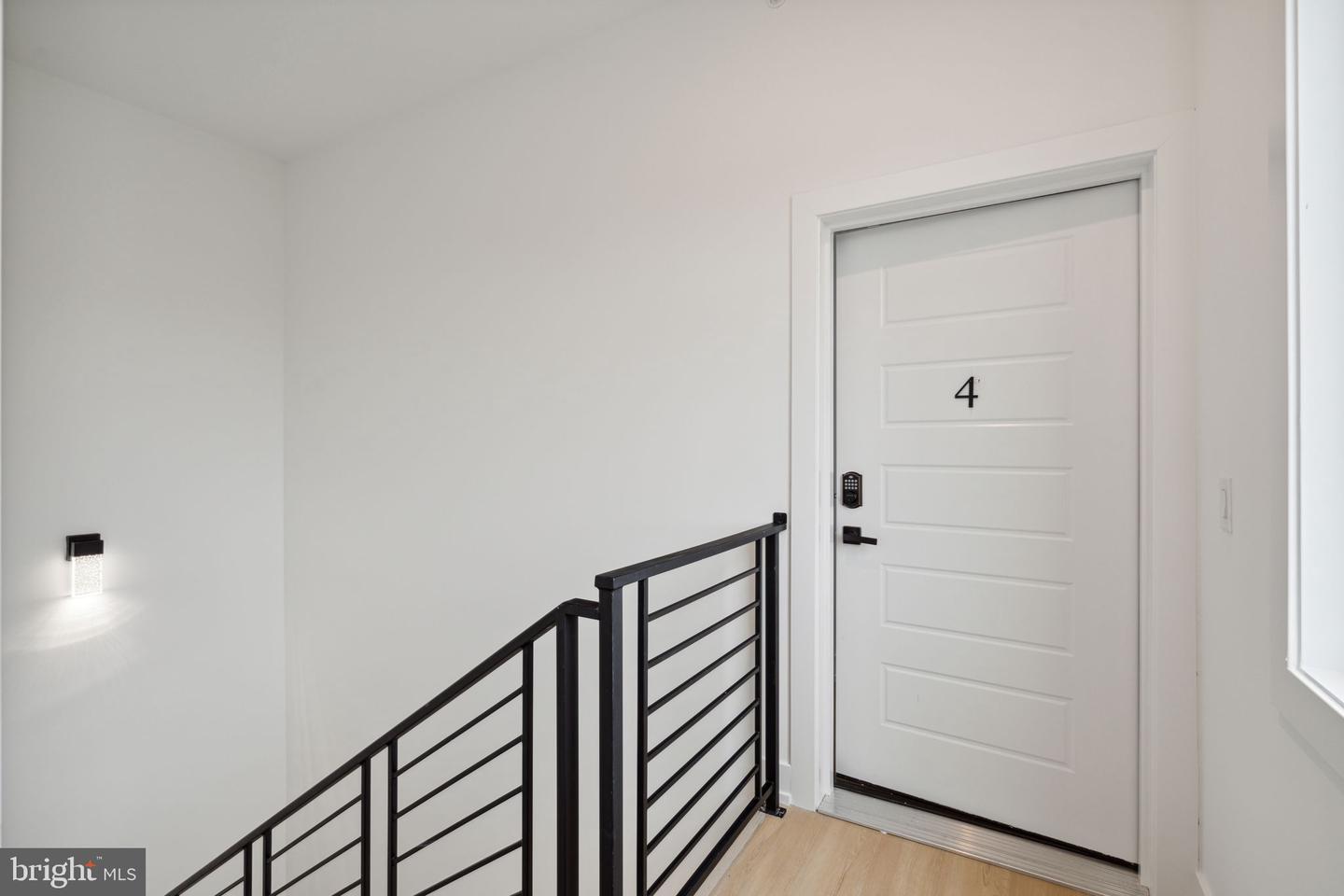 129 E Cumberland St #4