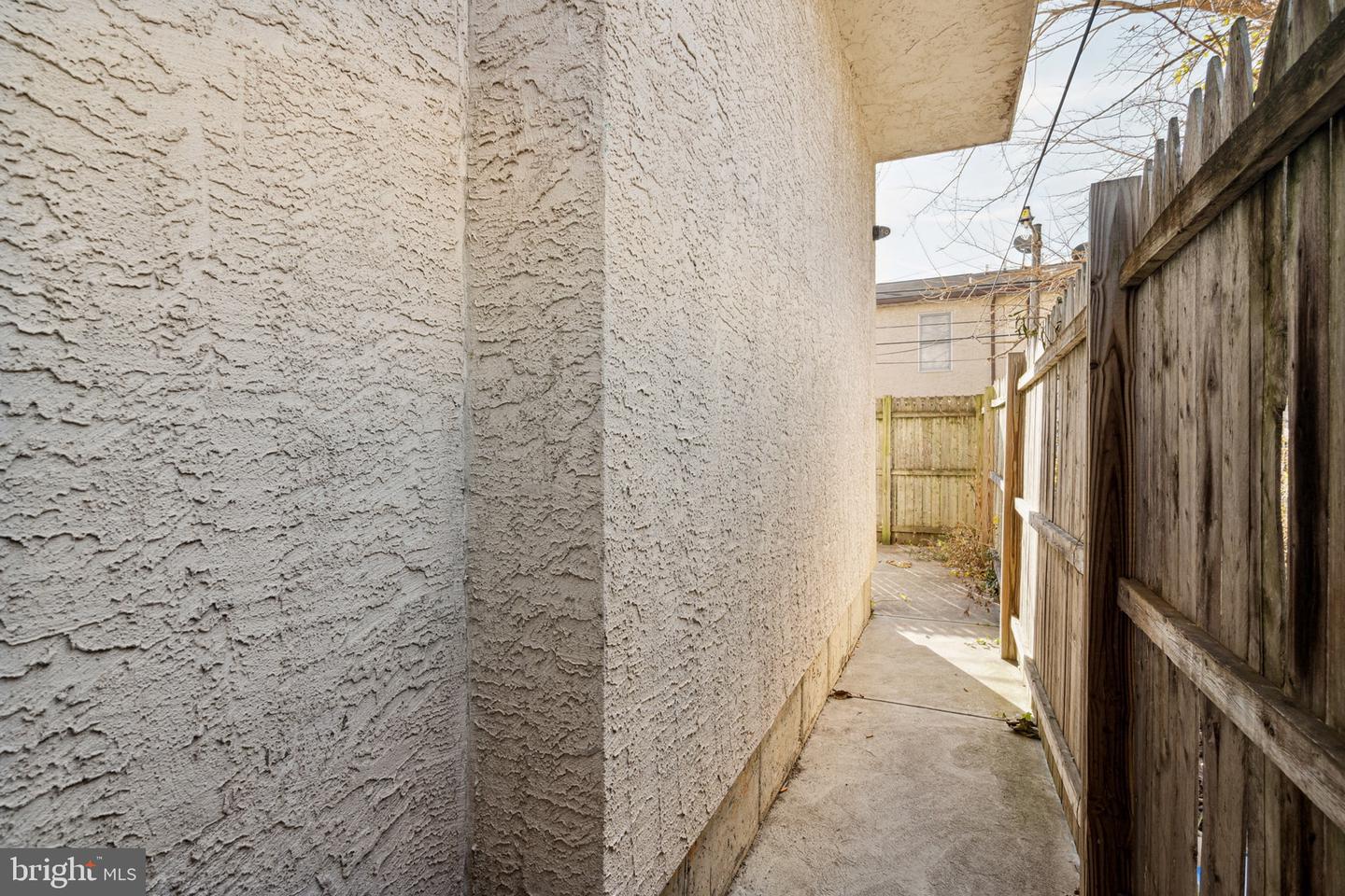 1720 Fontain St #A-1