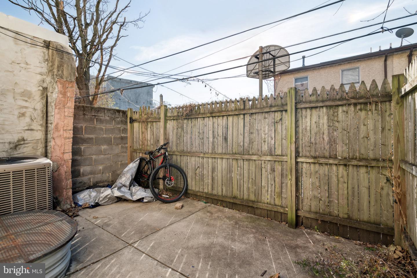 1720 Fontain St #A-1