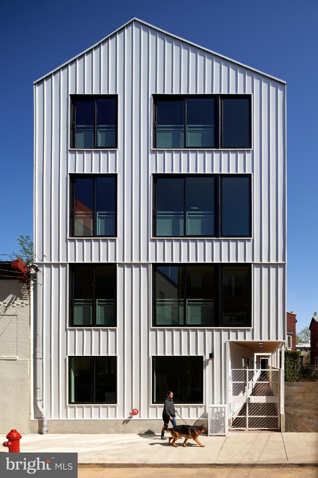 2011 Cambridge St #6