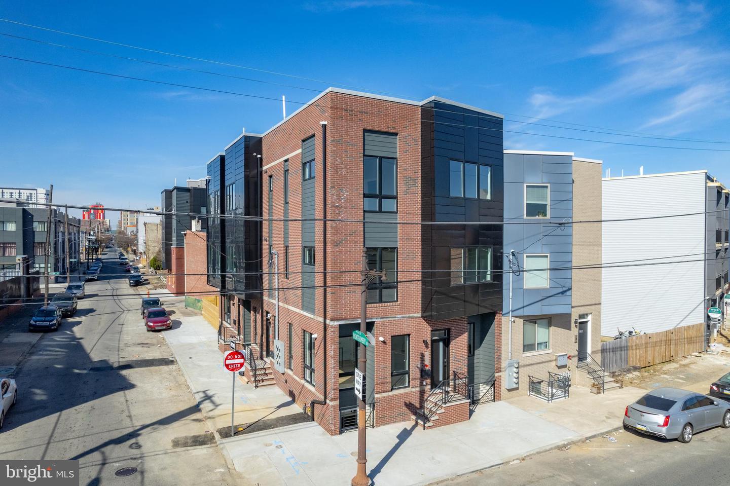 1800 N 5th St #1
