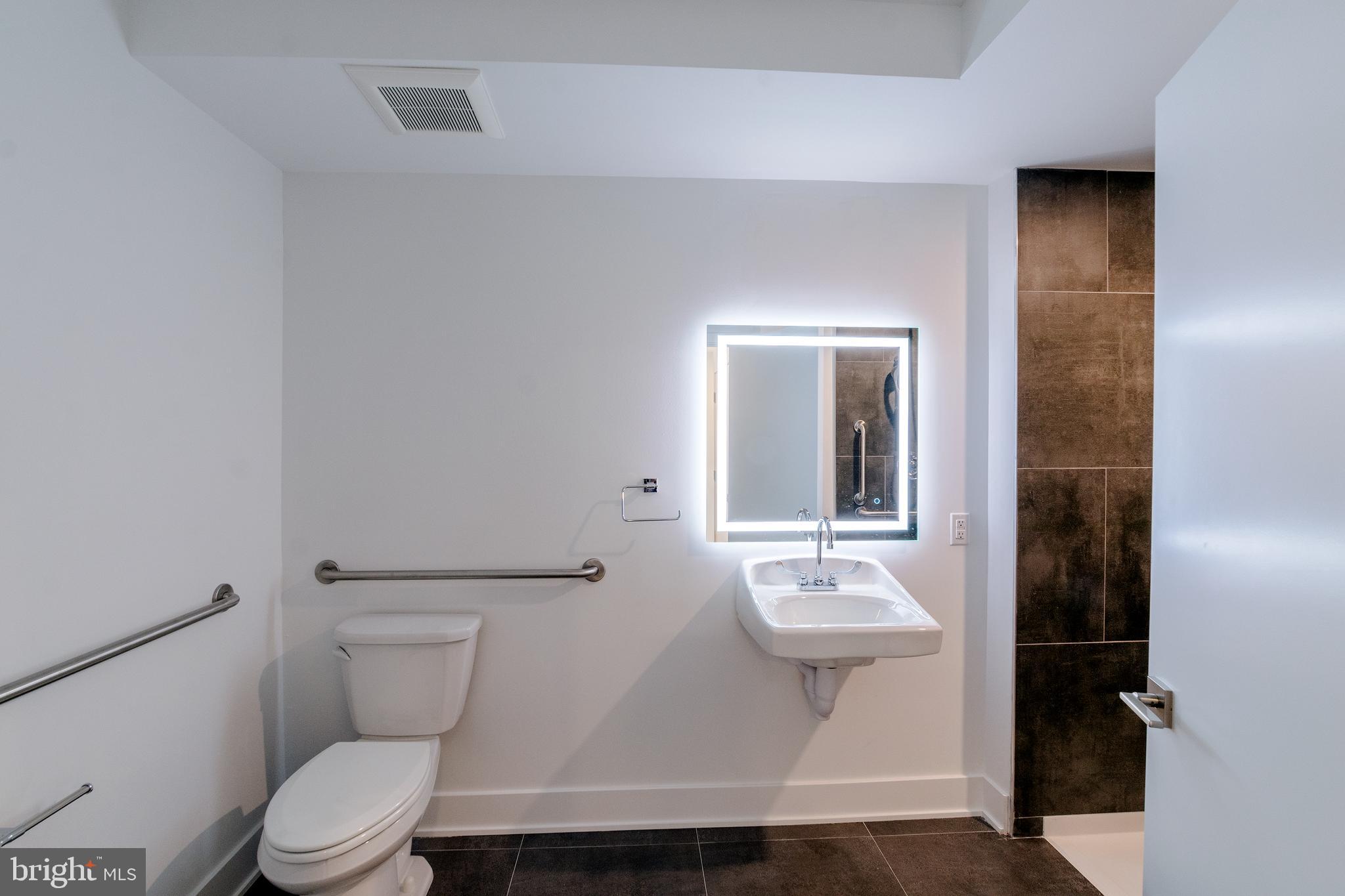 1201 W GIRARD AVE #UNIT 336