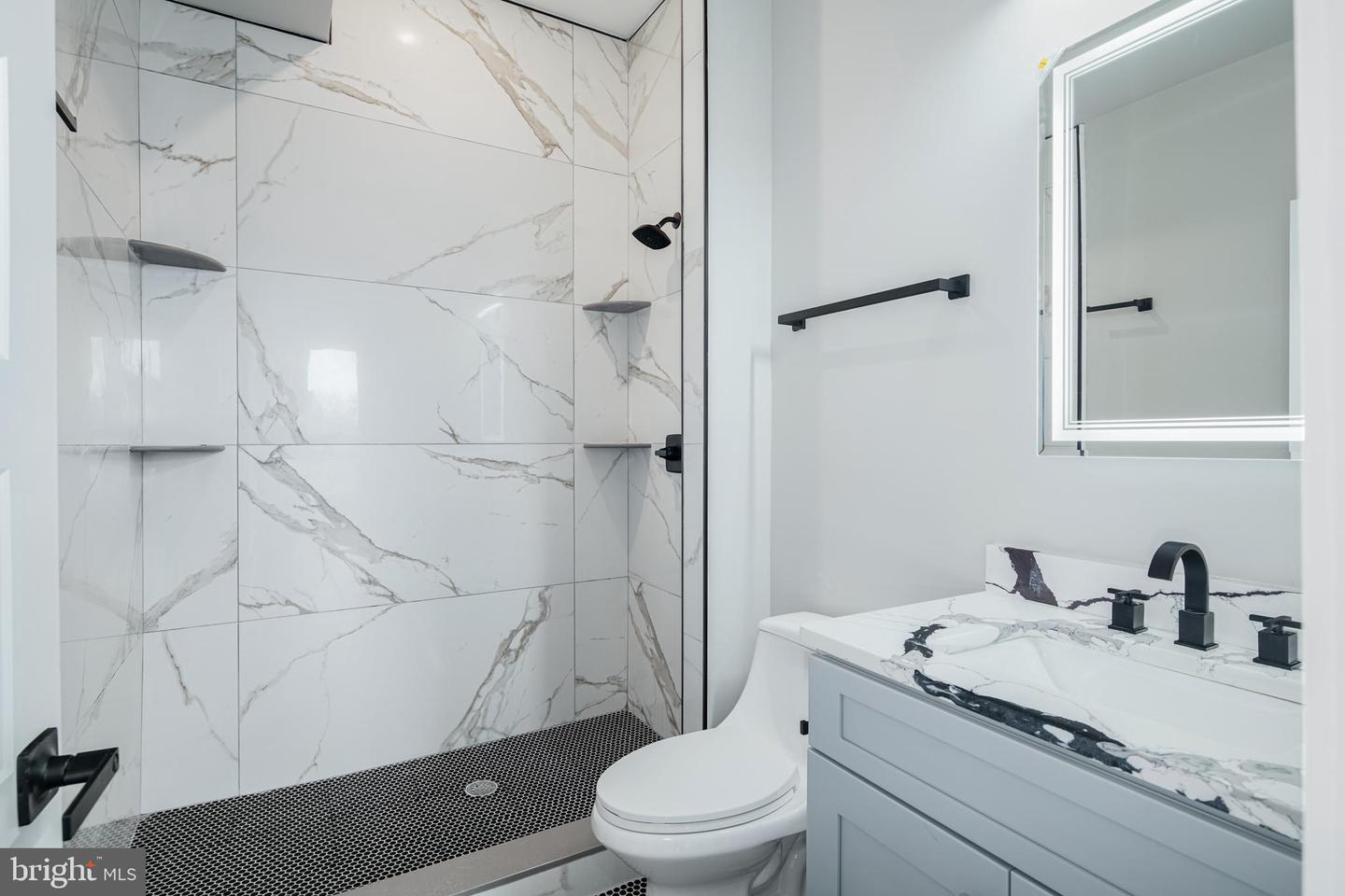 1645 Germantown Ave #4