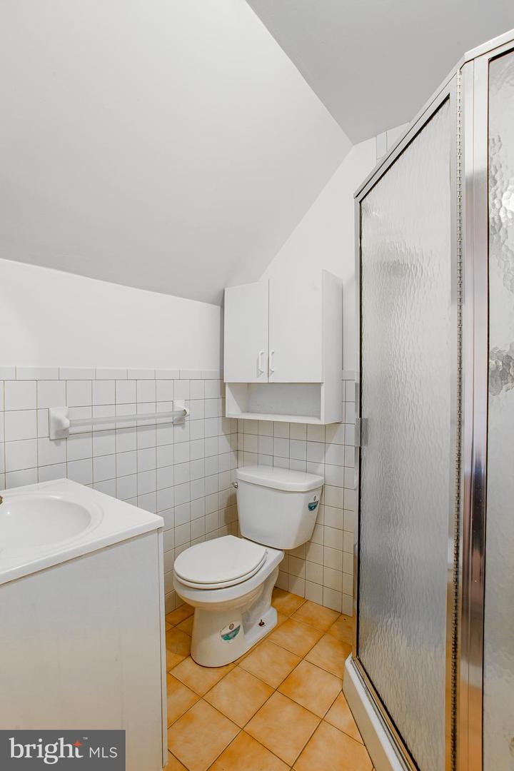 1100 Federal St #2f